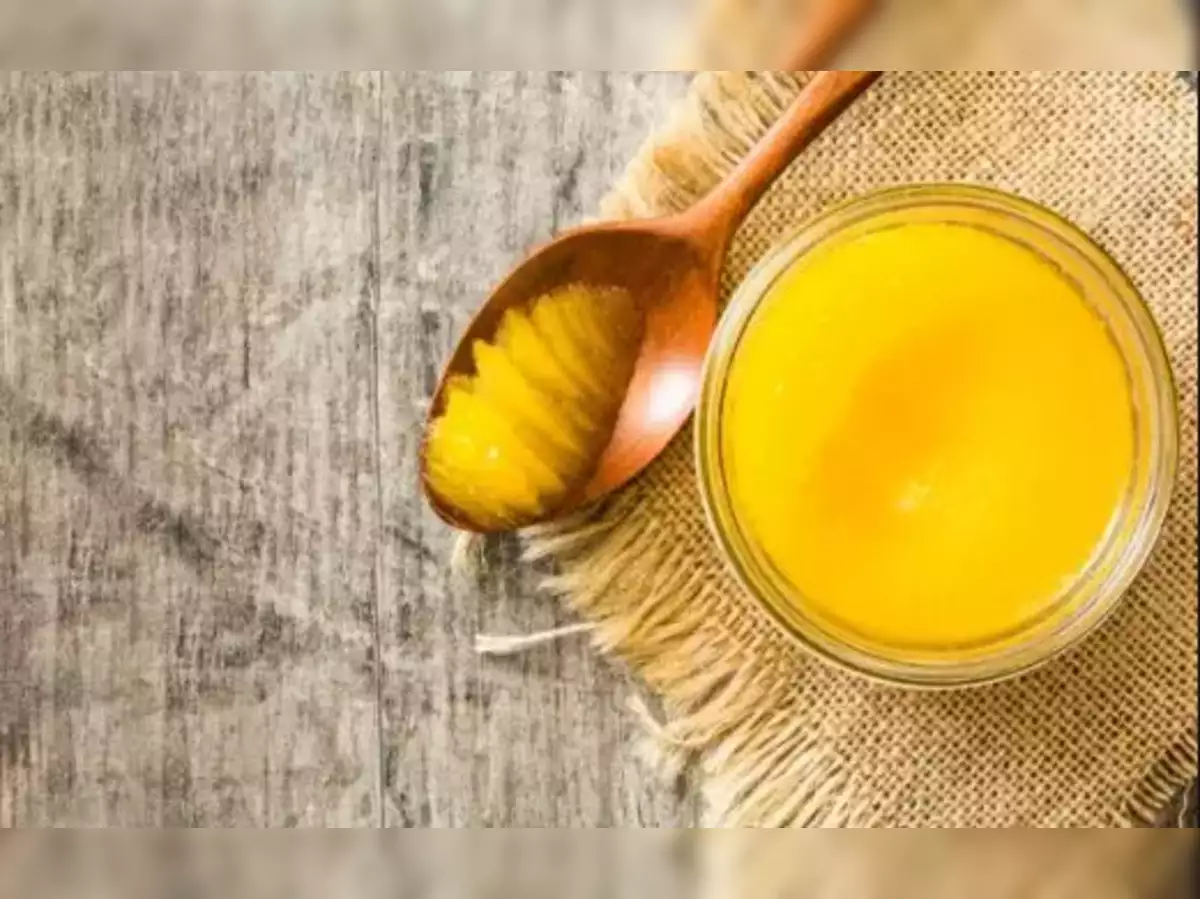 খাঁটি ঘি খাওয়ার উপকারিতা। খাঁটি ঘি খাবেন কেন?